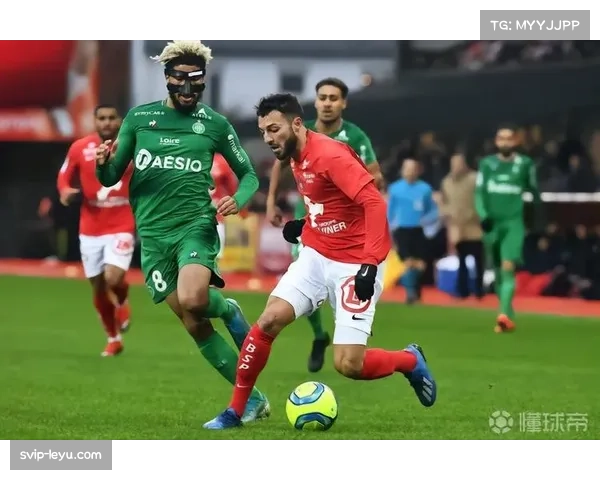 朗斯中场托马森领跑助攻抢断双榜 攻防俱佳成球队核心