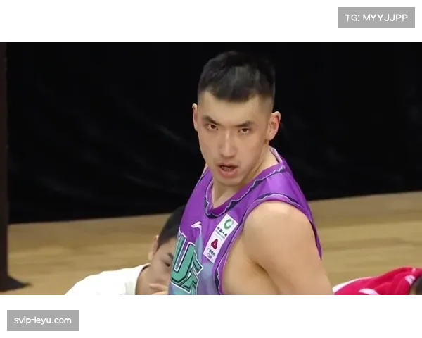 陶汉林骨裂仍坚持出战 山东内线轮换面临严峻考验